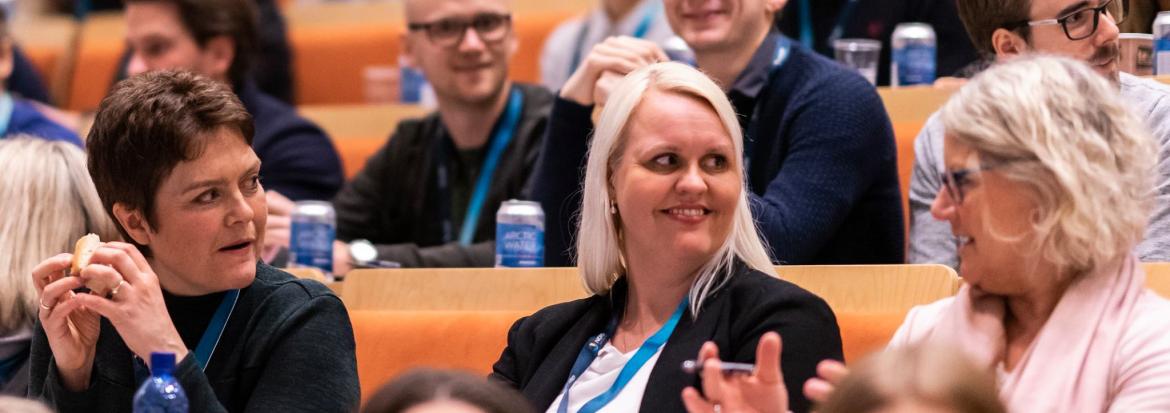 Alumner på alumnitreff ved Handelshøgskolen