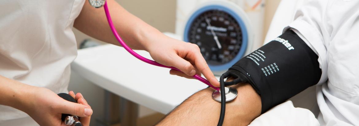 Blodtrykk testes